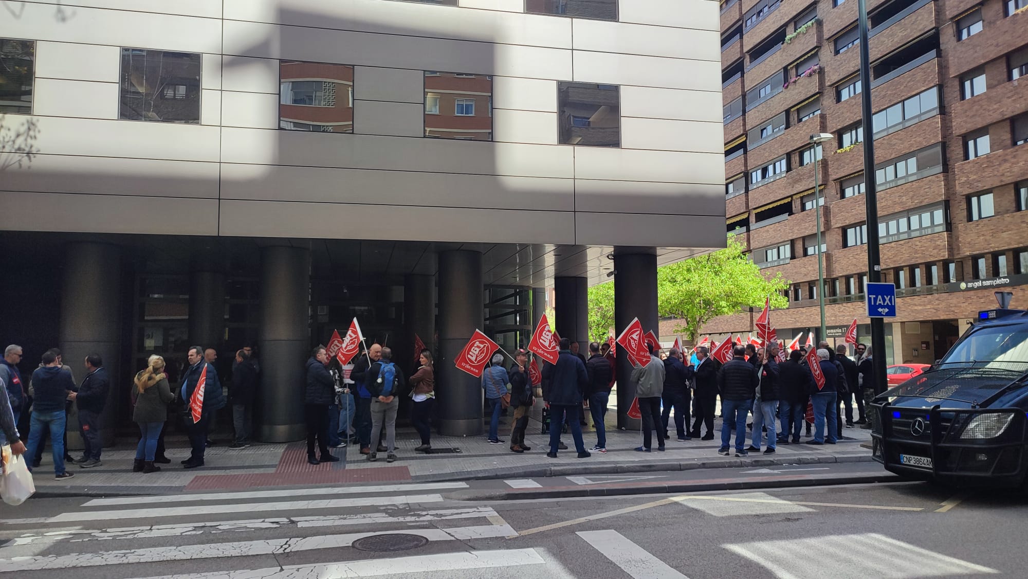 Protesta ante la Tesorería de la Seguridad Social